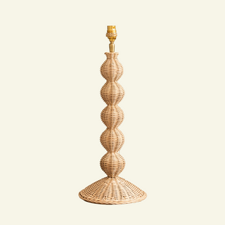 Bobbin-rattan-table-lamp