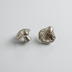 Chunky-shell-knob-chrome-brass-set