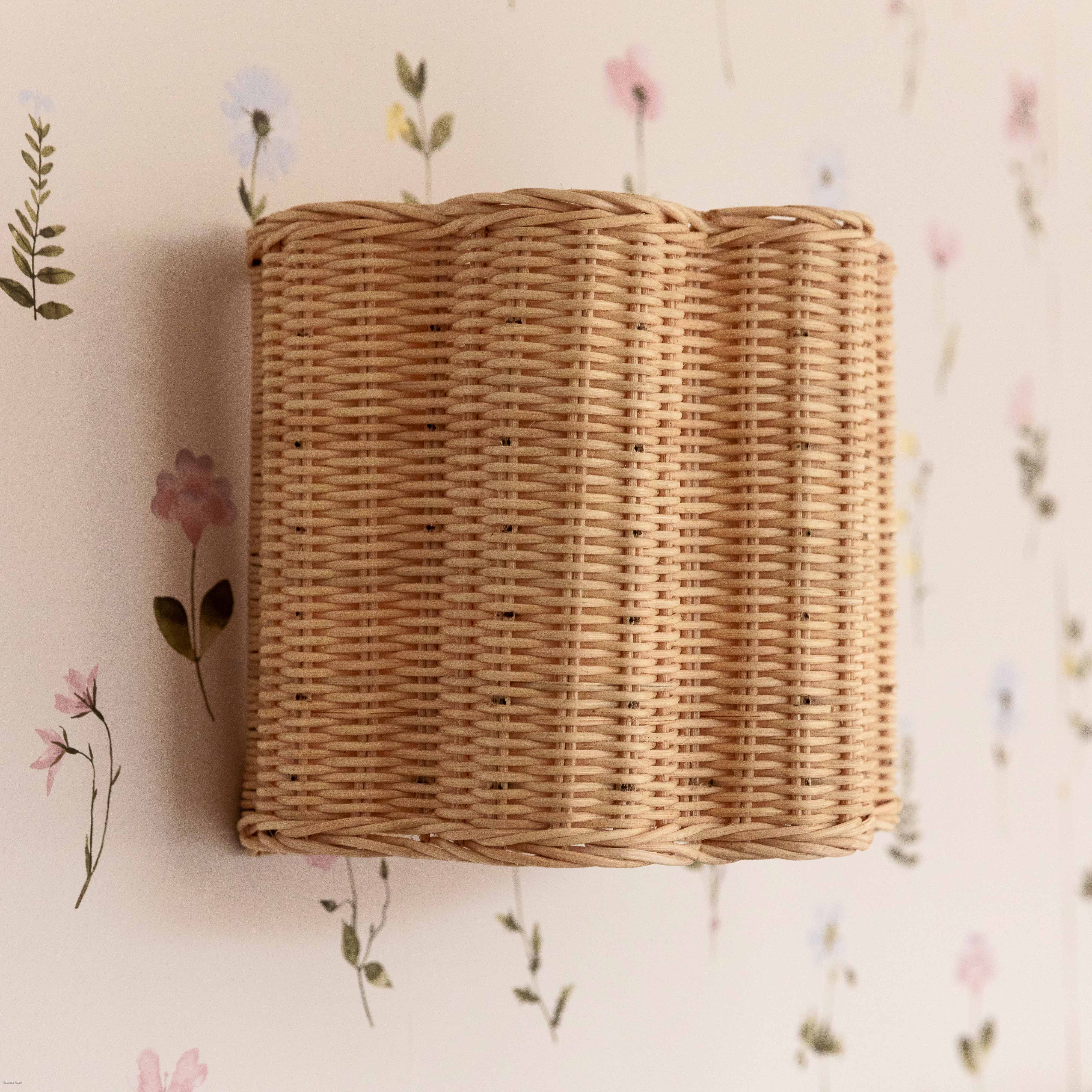 CLOVER-rattan-wall-light-shade-NATUrAL