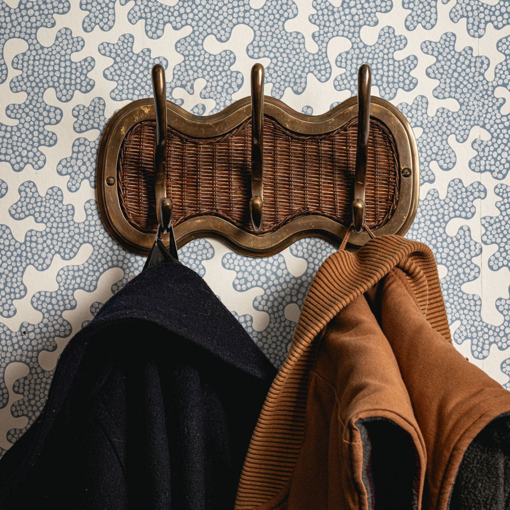 Delilah_Rattan_3-Hook_Rail_Aged_Brass_lifestyle