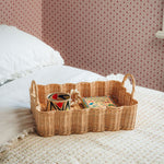 MINI-WAVY-TRAY-NATURAL-IN-BED