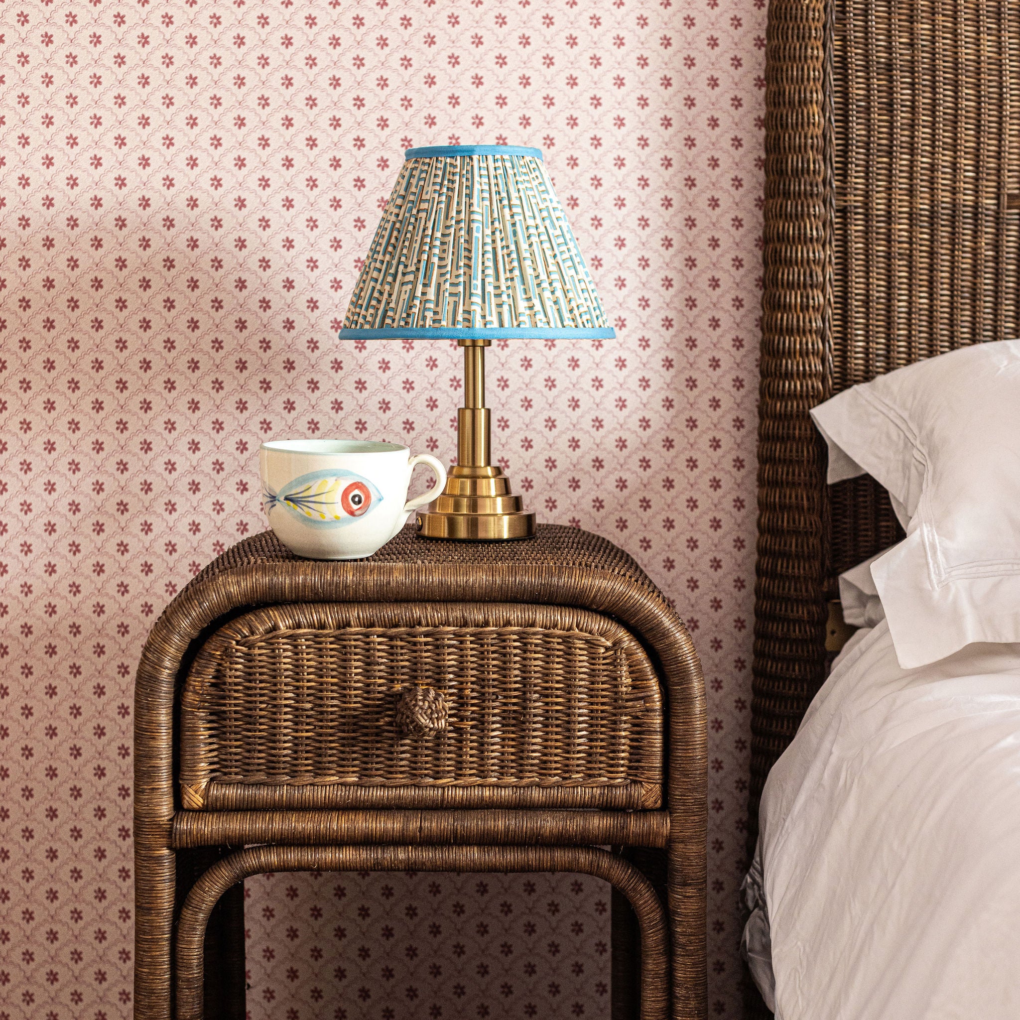 Phoenix-side-table-teak-lifestyle-close-up