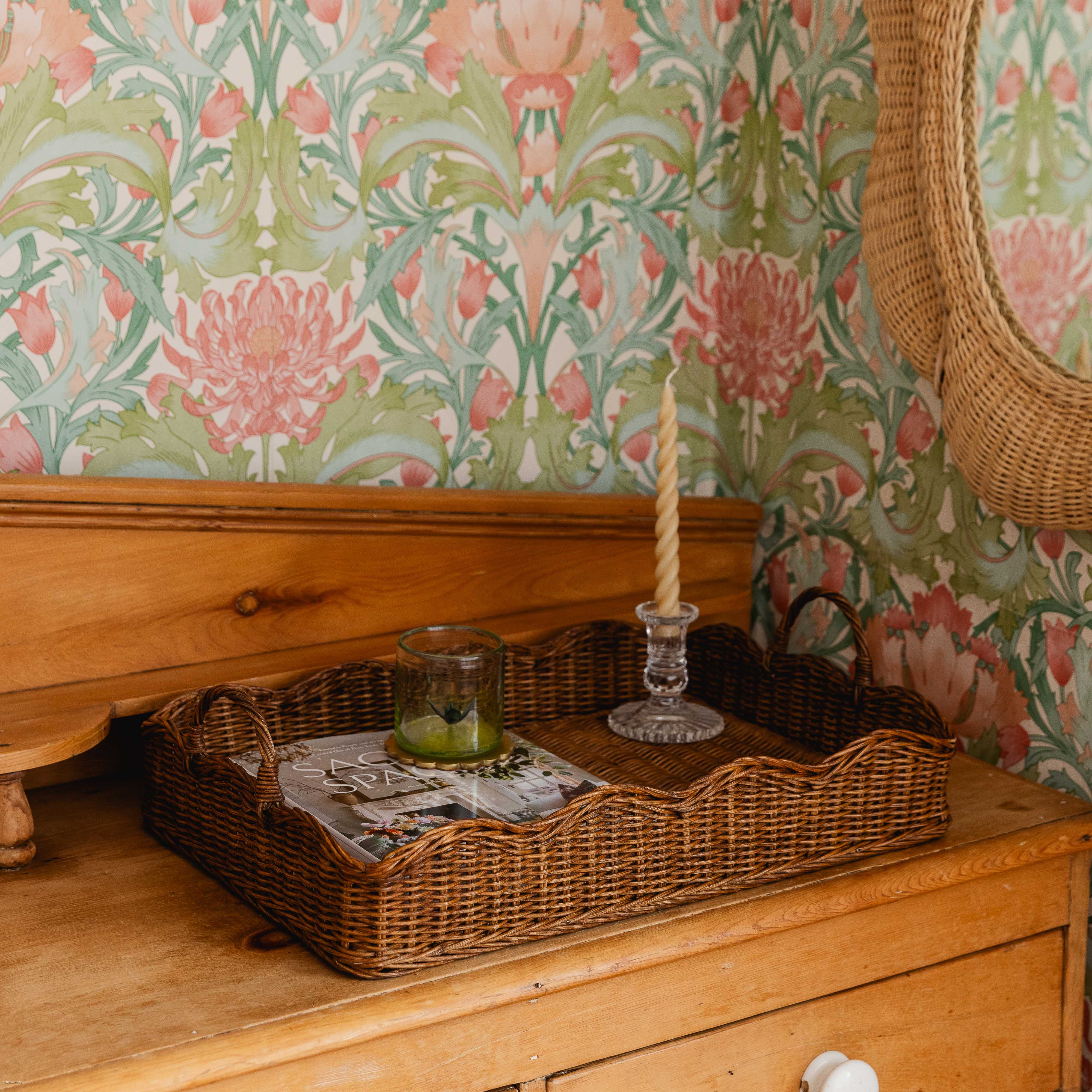 Rattan-scalloped-tray-medium-teak