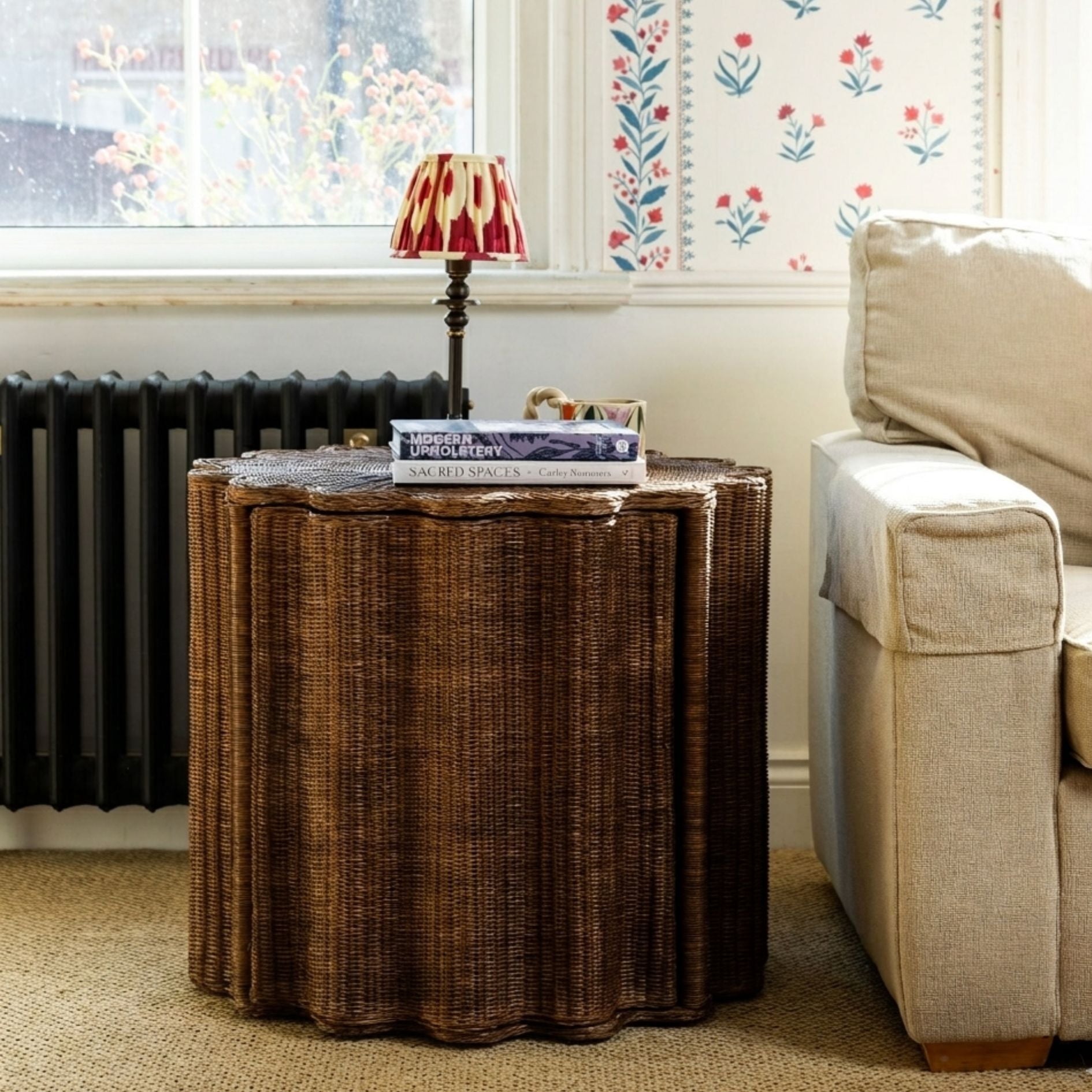 Ruby-Table-lifestyle