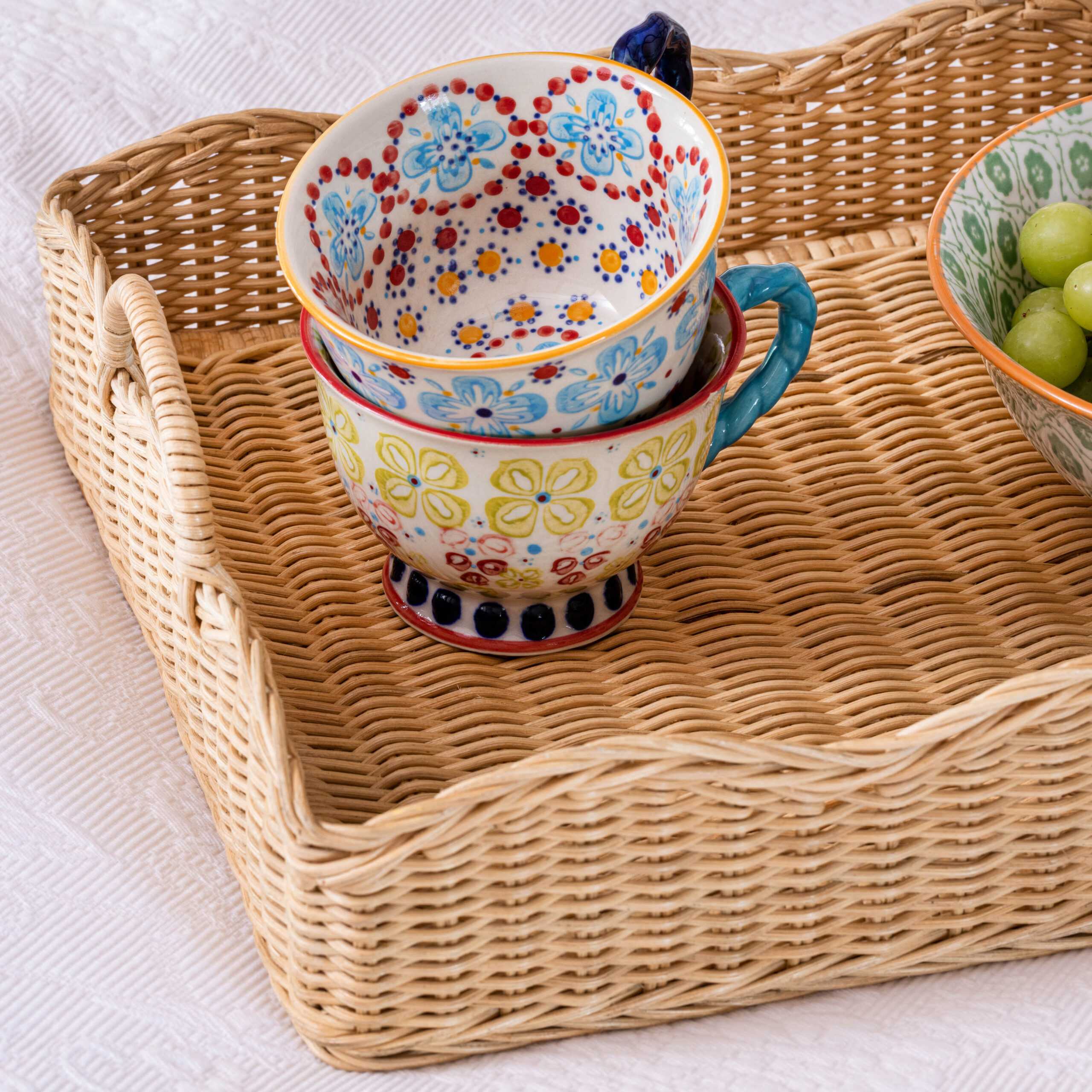 Wicker trays 2025 for eating