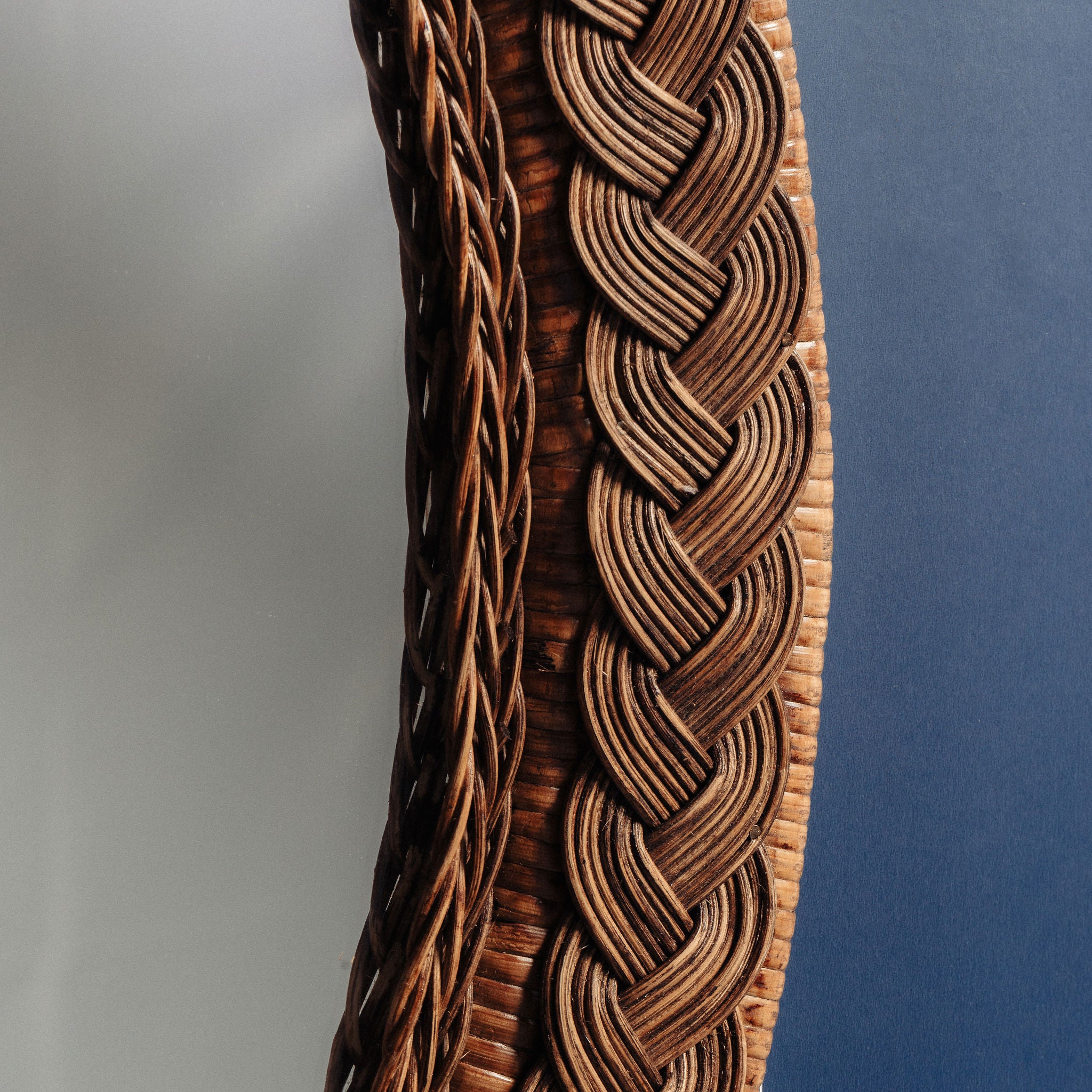 Serena-oval-mirror-teak-close-up-top