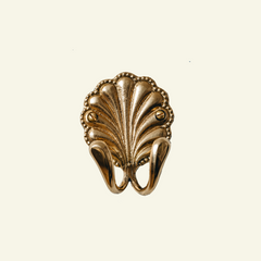 Shell-wall-hooks-double-natural-brass-without-background