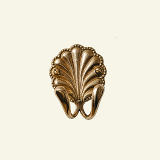 Shell-wall-hooks-double-natural-brass-without-background