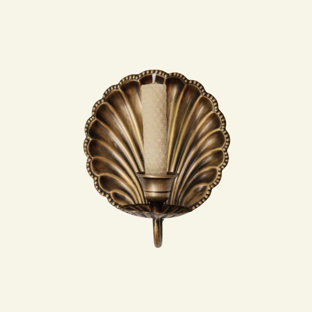 Shell-wall-sconce-single-antique-no-background