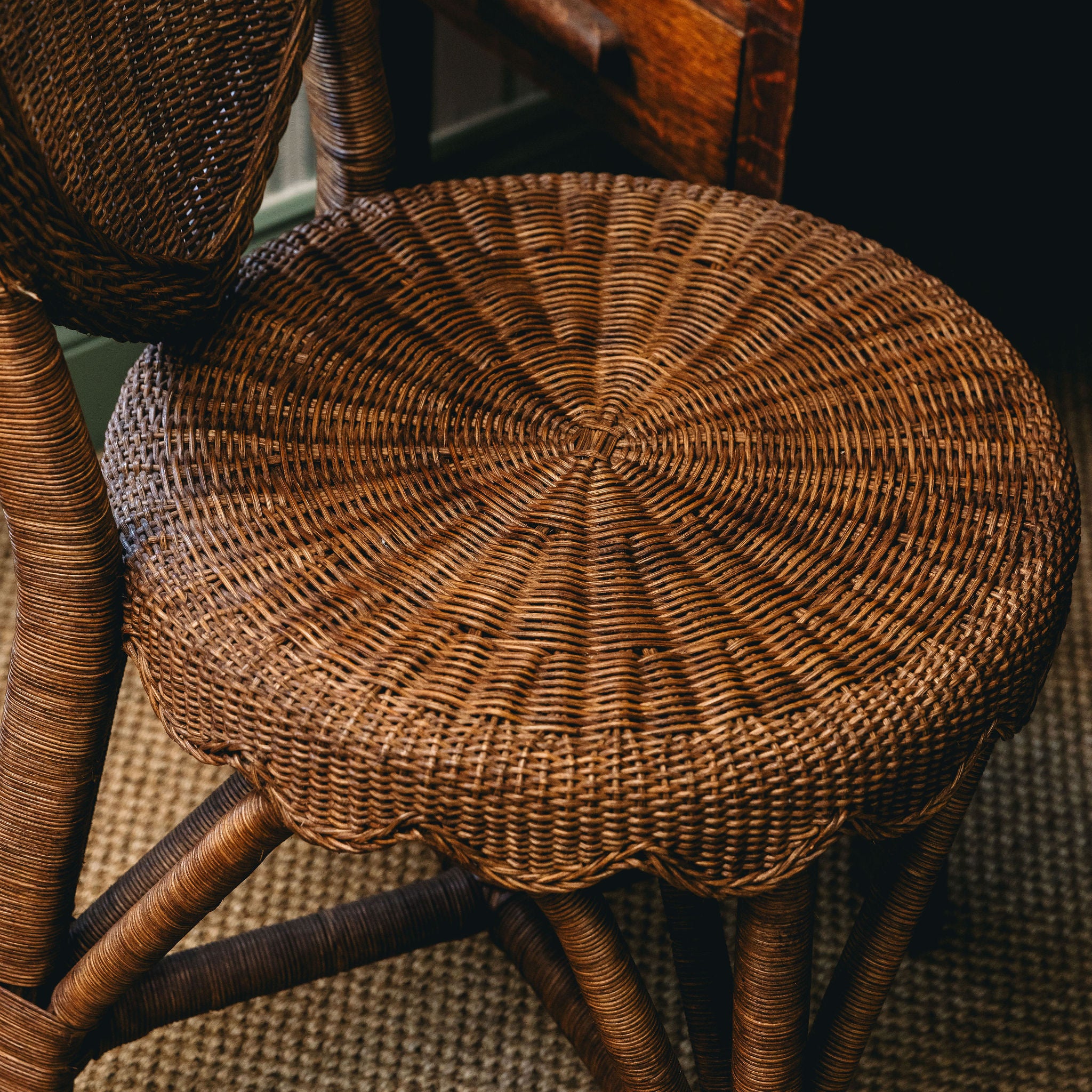 The-rattan-heart-chair-close-up-image