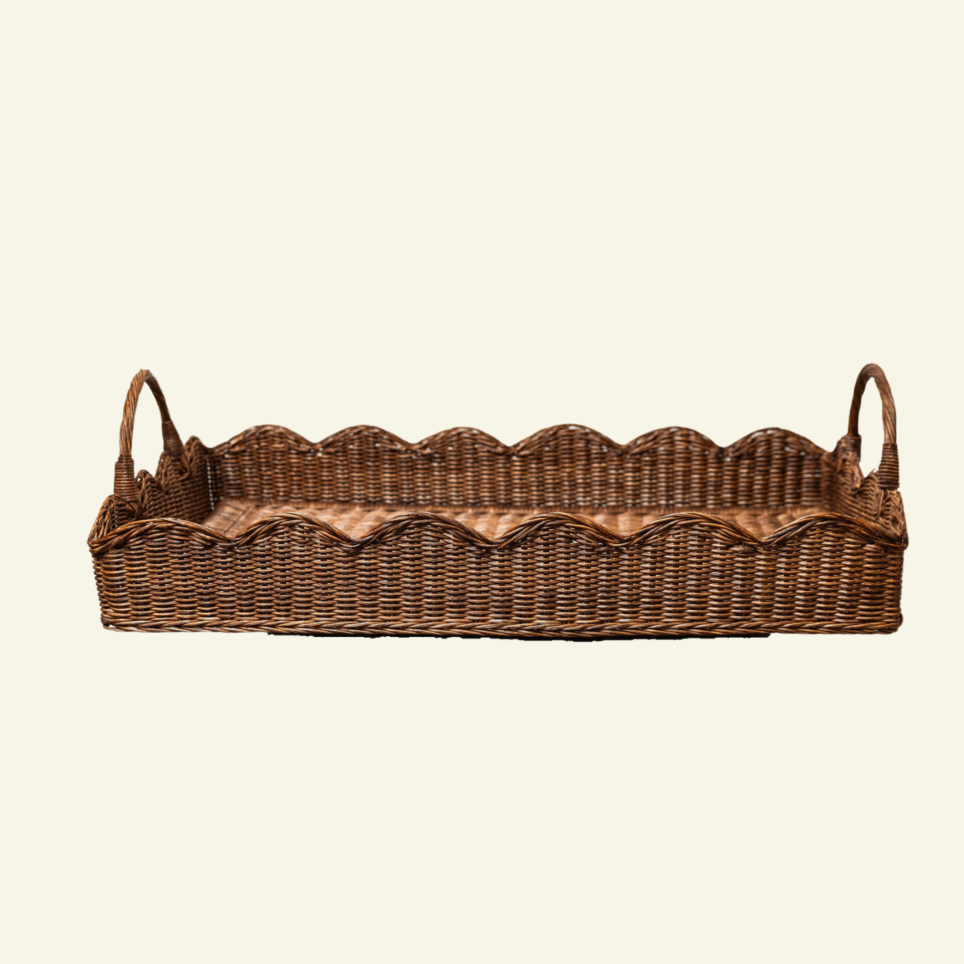 big-scalloped-tray-teak