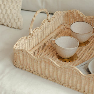 Rattan-Big-scalloped-tray