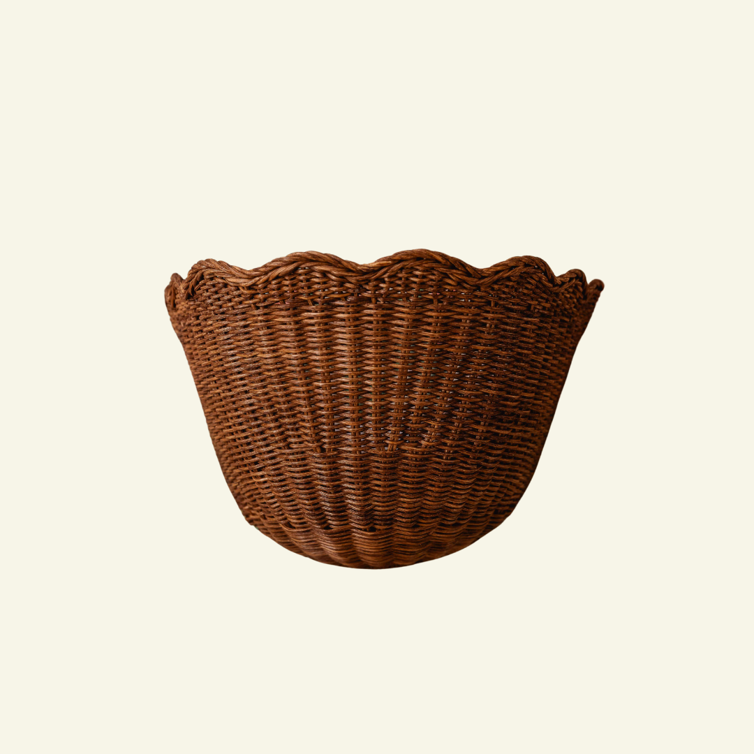 Scalloped-rattan-wall-light-small-teak